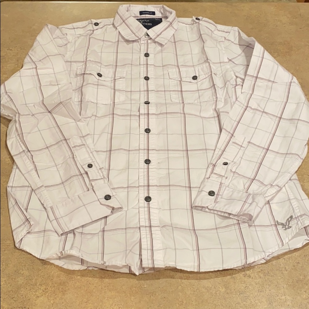 Men’s American Eagle shirt size medium